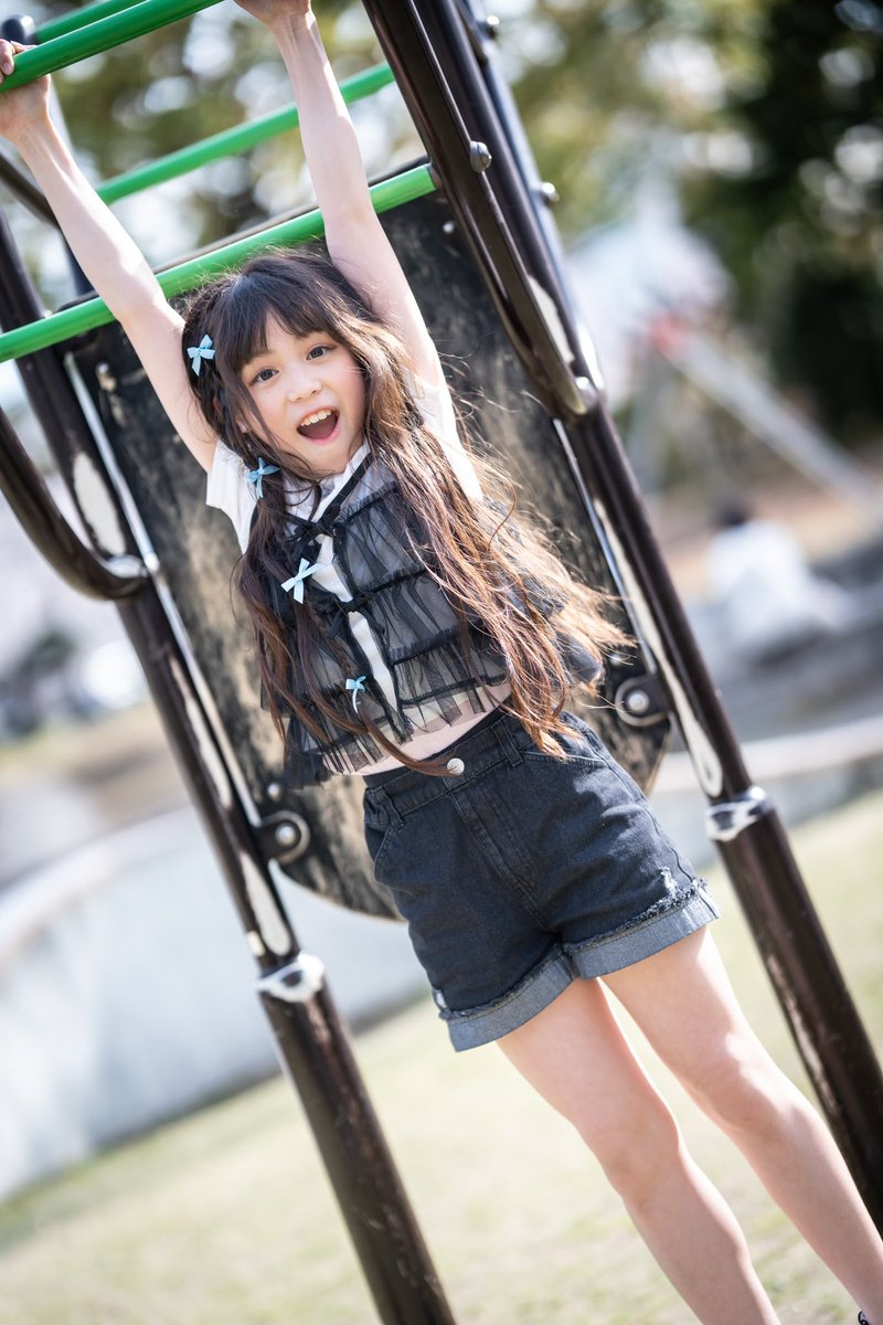 りのちゃん（JS5）個撮。遊具があったからりのちゃんの素の笑顔が
