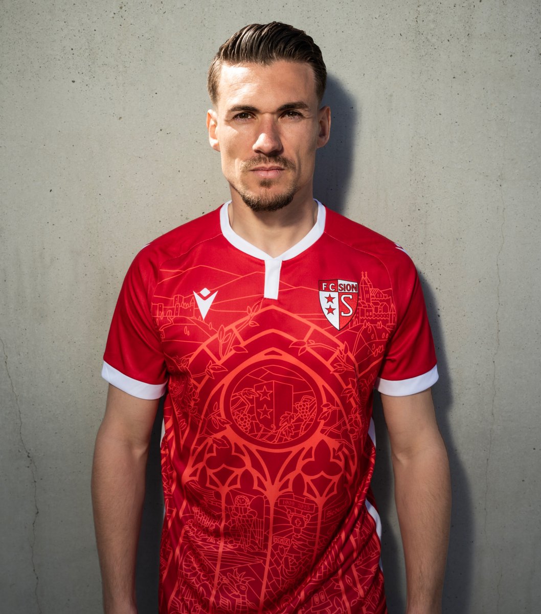 FCSion's tweet photo. 𝗙𝗖 𝗦𝗶𝗼𝗻 𝗫 𝗢𝗚.𝗕𝗶𝗿𝗱 🎨🔥

Le 𝗙𝗖 𝗦𝗶𝗼𝗻 est fier de s’associer une nouvelle fois à un artiste local pour la création d’un maillot unique, décliné en deux couleurs. 👀

ℹ️ https://t.co/6w6fiX5zdq 

🗣 𝗔𝗹𝗹𝗲𝘇 𝗦𝗶𝗼𝗻 🔴⚪️

#Ensemble #Toujours https://t.co/jxxwZkst4b