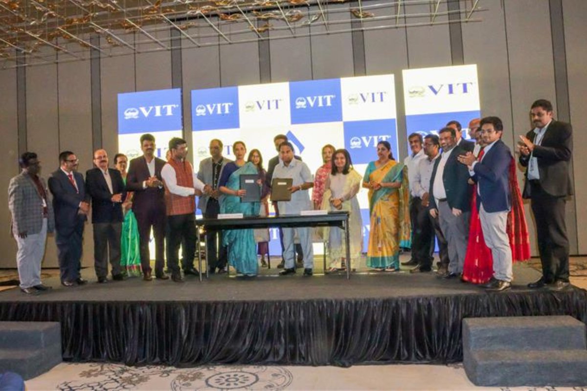 lntedutech's tweet image. L&amp;amp;T EduTech and Vellore Institute of Technology (VIT) have signed an MoU to offer a new 4-Year Industry-Integrated Program in Civil Engineering, with a specialization in Integrated Building System Design. 

#LnTEduTech #VITUniversity #FutureReadyEngineers #CivilEngineering