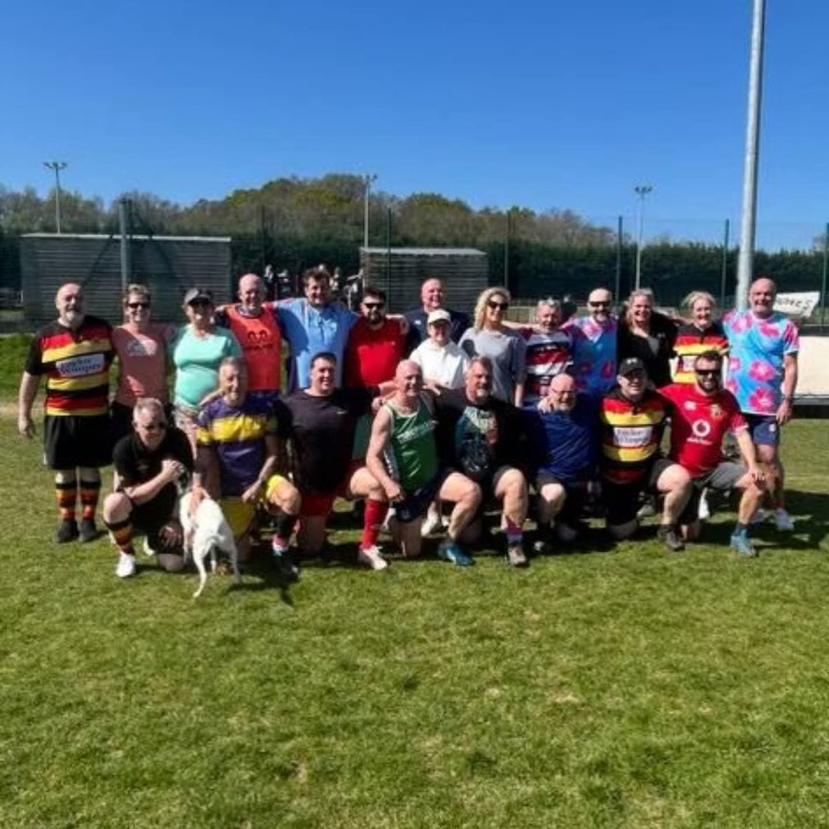 Great walking rugby session in the sunshine between Eastleigh and @trojans_rugby last weekend 🙌☀️