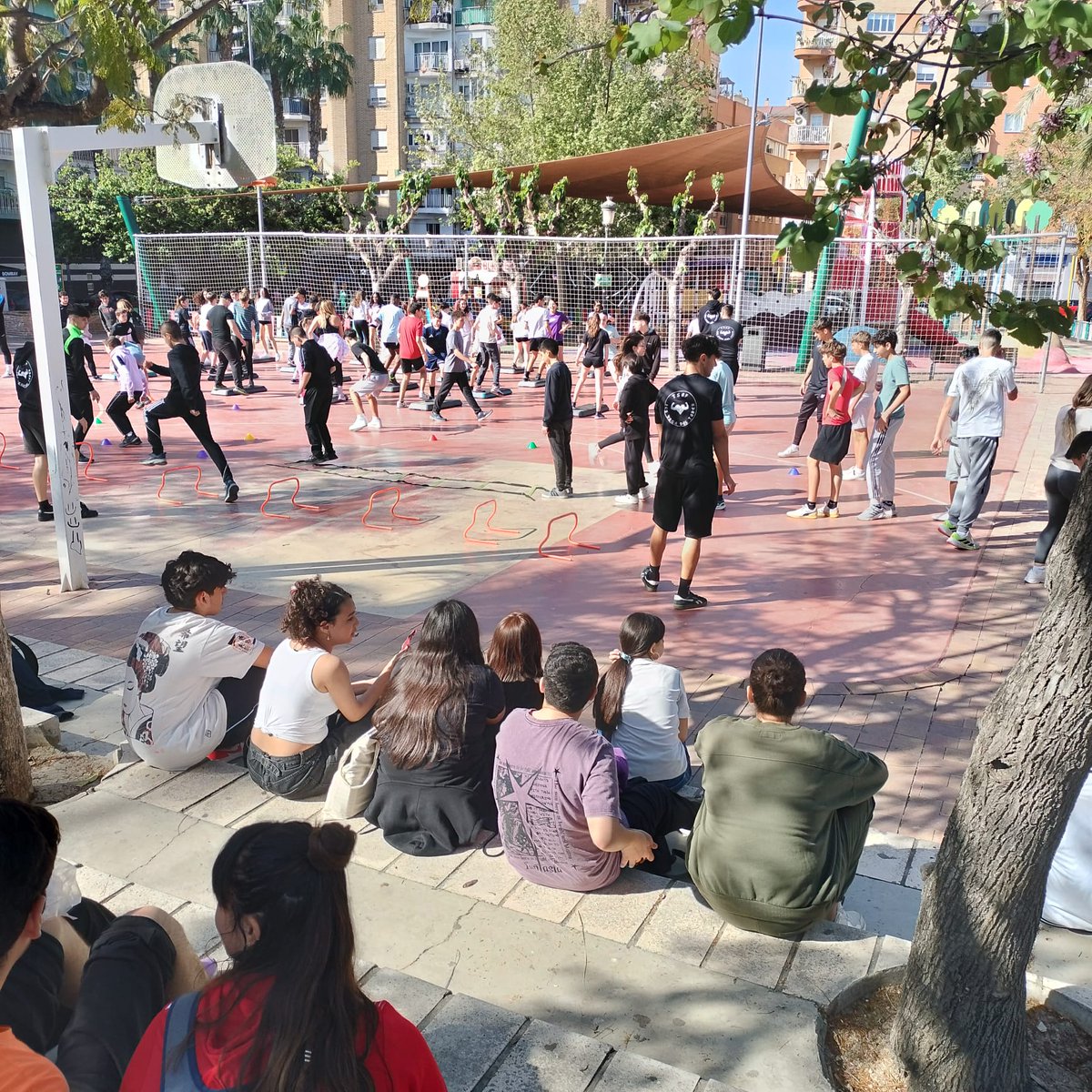 DEPORTEYSALUD4's tweet photo. 🌳🏃♂️💙🏃♀️ Molina de Segura celebra el "Día de la Educación Física en la Calle" #defc2025
Una jornada llena de energía, convivencia y movimiento en el Parque de La Compañía para darle visibilidad a la EF.
El #defc es una iniciativa promovida por el @ConsejoCOLEF y @COLEF_Murcia https://t.co/CjsEsTnFX3