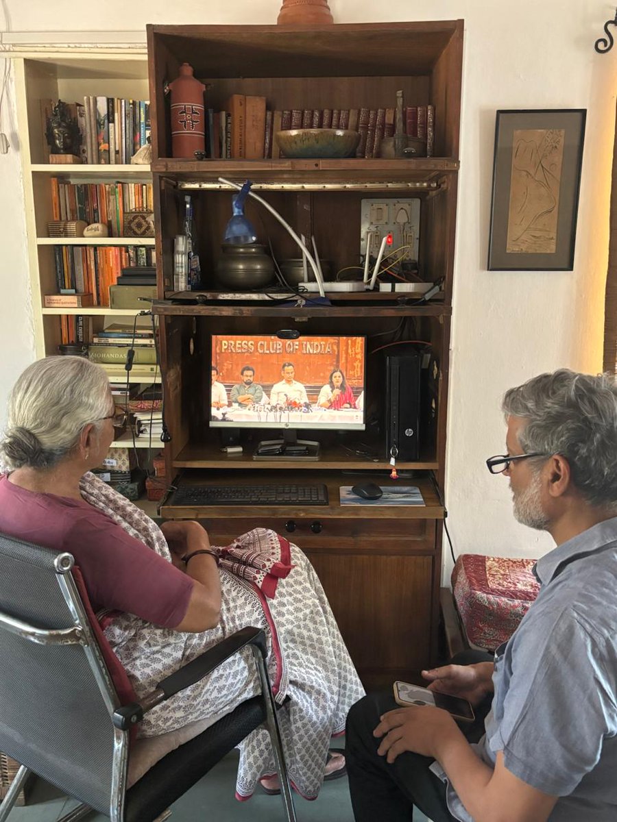 Nikhil Dey (@nikhilmkss) on Twitter photo #ArunaRoy & the <a href="/mkssindia/">MKSS - Mazdoor Kisan Shakti Sangathan</a> watches a historic PC by the #IndiaAlliance demanding repeal of a "devastating" provision of #DPDPA that "at a stroke" destroys the #RTIAct . More than 120 #MPs from more that 10 parties have demanded #SaveRTI #SaveFreedomOfExpression #SaveDemocracy #ArunaRoy & the <a href="/mkssindia/">MKSS - Mazdoor Kisan Shakti Sangathan</a> watches a historic PC by the #IndiaAlliance demanding repeal of a "devastating" provision of #DPDPA that "at a stroke" destroys the #RTIAct . More than 120 #MPs from more that 10 parties have demanded #SaveRTI #SaveFreedomOfExpression #SaveDemocracy