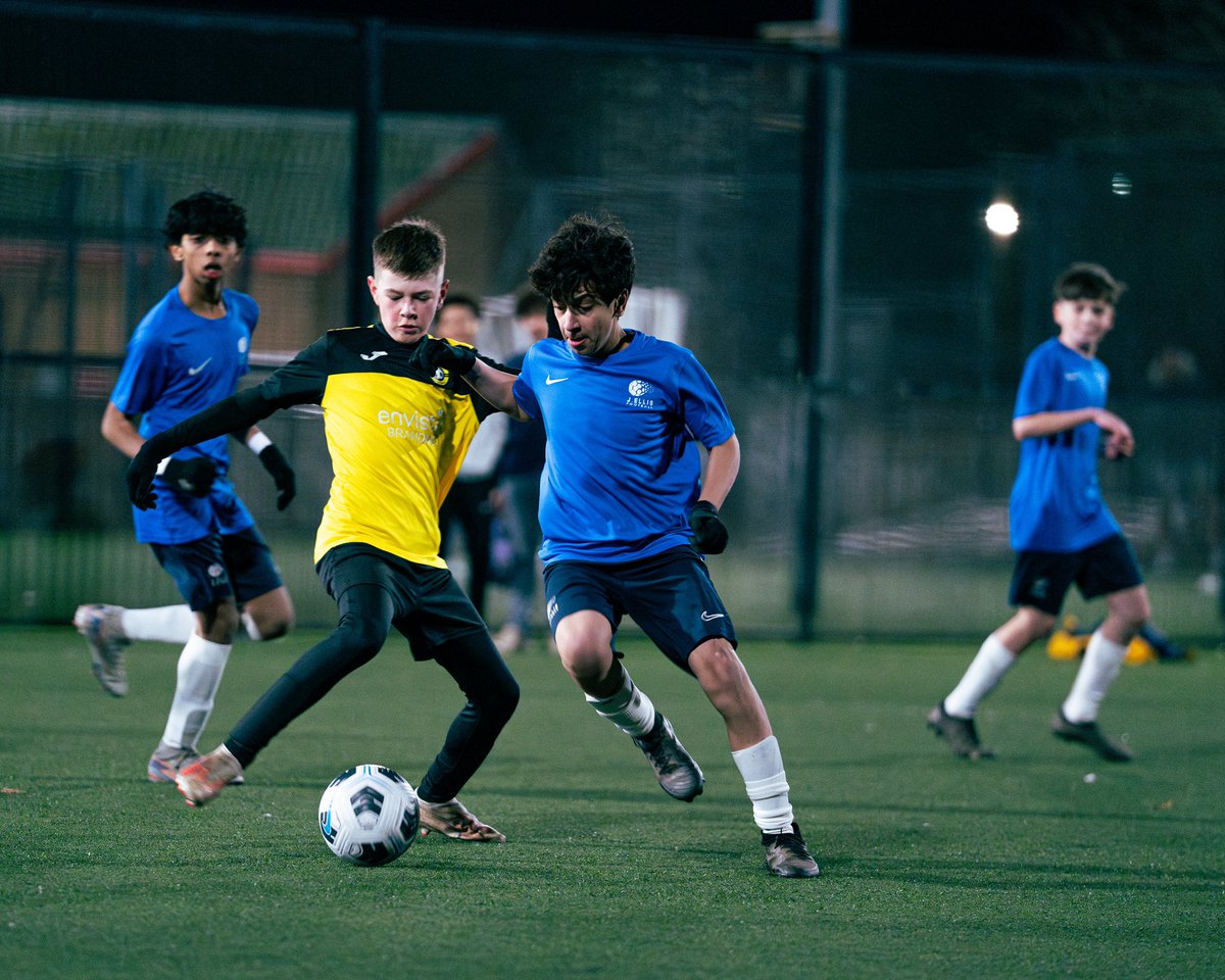 JEllisFootball's tweet photo. MATCHDAY -1 👊
Tomorrow it’s the first night for our newly-expanded 3-team model ‼️
We can’t wait 🤩
#JEllisFootball #SupportingGrassroots #RepTeams https://t.co/E2UWgUFhzJ