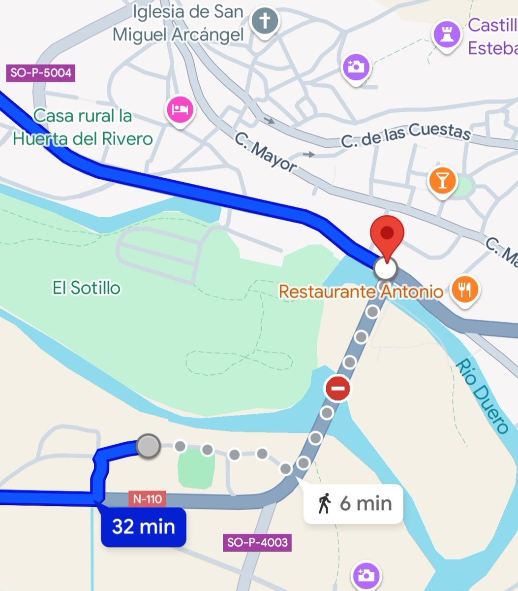 nuri_redondo's tweet photo. Un mes después del derrumbe hay que seguir dando una vuelta de 36 km para poder cruzar en coche al otro lado del río. Pero no pasa nada, que esto es la #EspañaVacilada. Un saludo, @oscar_puente_. https://t.co/eaz4NLQpmD