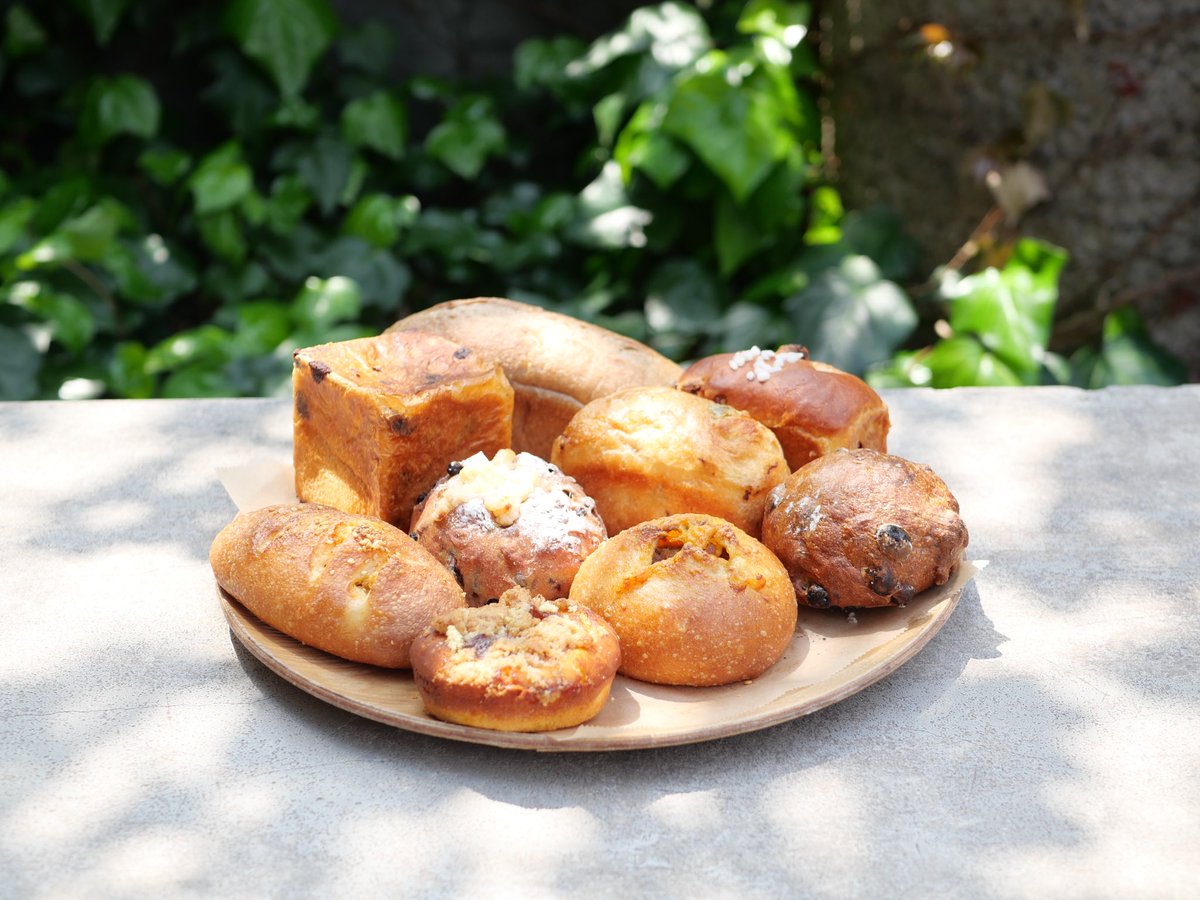 HOTELMINATOYA's tweet photo. 🍞MINATOYAベーカリー猪苗代
リニューアルオープンのお知らせ🥐

当店ではよりおいしいパンをお客様に
食べて頂きたいとの想いから
「パンとエスプレッソと」との業務委託で
当店で販売するパンやレストランでの食事
の監修をして頂く運びとなりました。

#みなとや　#猪苗代
#パンとエスプレッソと https://t.co/t4QZqDs2cX