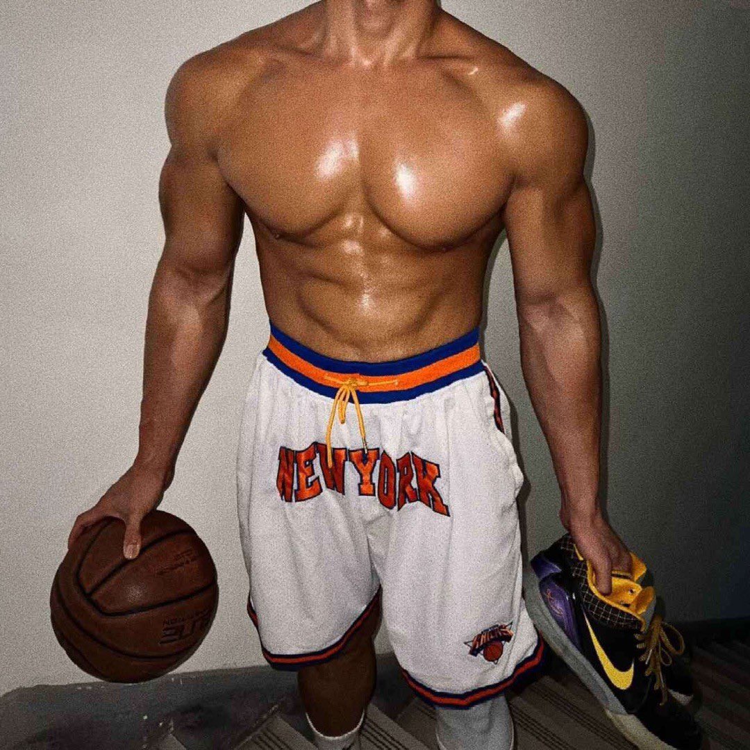 来个会打麻将、又会骚的优质M
超帅的肌肉帅哥会喜欢你！