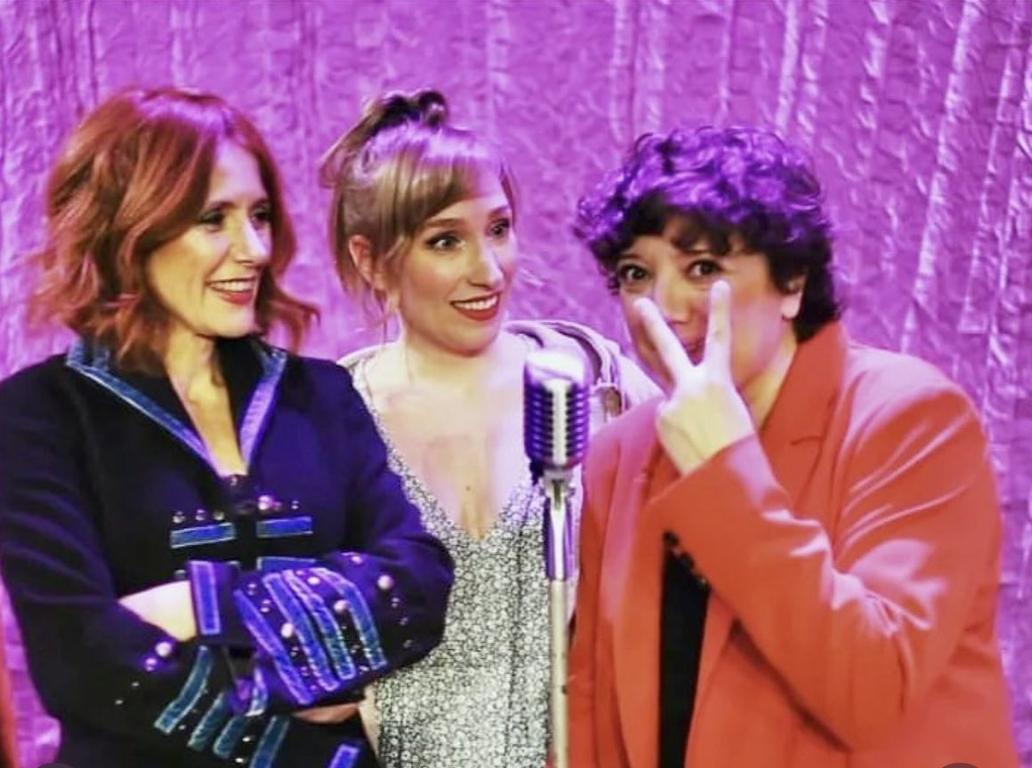 Avui dijous estem d’ #ESTRENA amb #LosMonólogosDeLaVagina amb @meritxellhuertas <a href="/alicia/">alicia</a>.g.laa i @laiaalsinairiera Una producció de @anexateatre 

Què et diria la teva vagina? 
De què parlaries amb ella? 

🎟️🎟️ aquitaniateatre.com

#Teatre #TeatreBarcelona #Barcelona #Comèdia