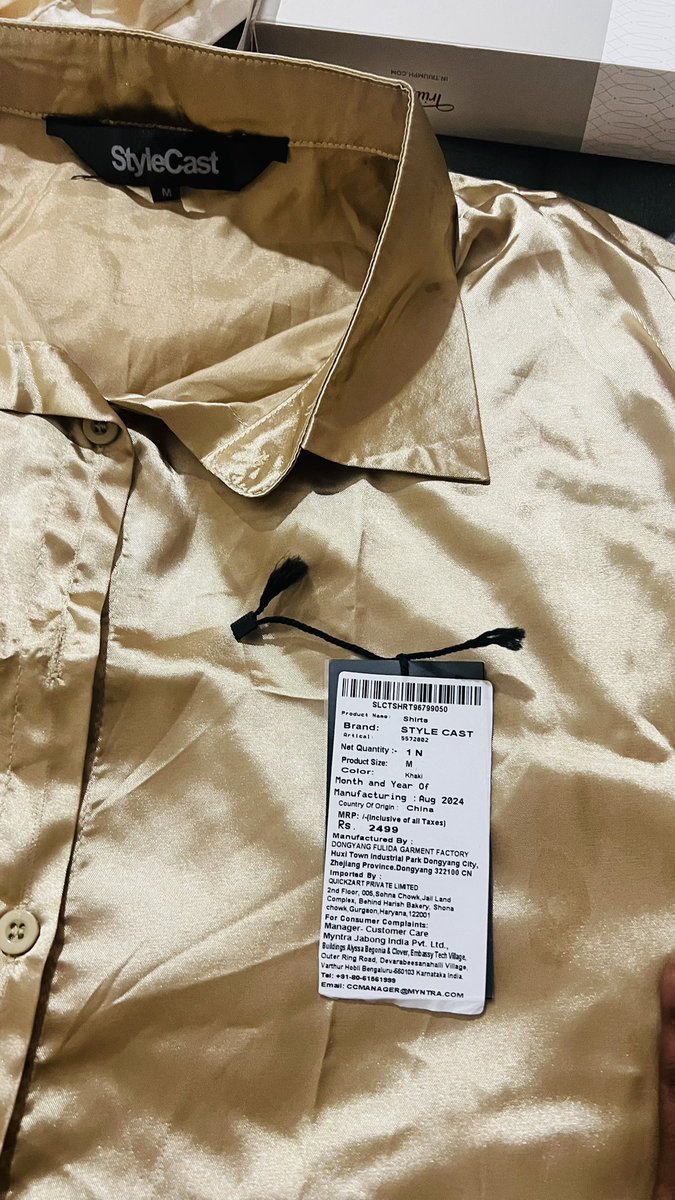pavics2003's tweet photo. @myntra I’m genuinely surprised tat Myntra does not do a quality check before dispatching the product. The shirt was used.tag was removed. It was stinking of body odor. Thr is a weird thing tat it does not allow me to return coz I have a feedback.
@MyntraSupport plz luk into this https://t.co/x78fPlpgXp