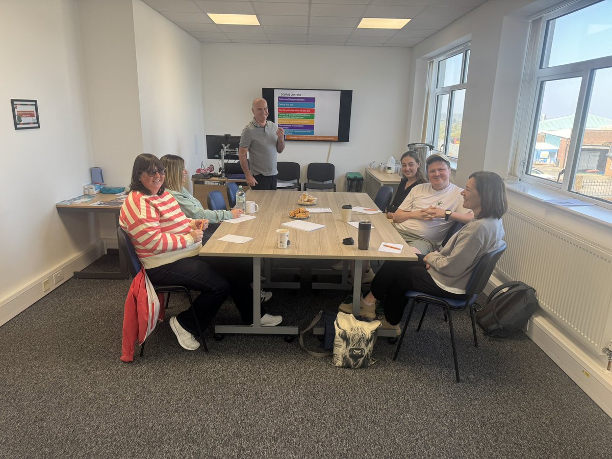 Charlotte Owens (@ndecharlottet) on Twitter photo In the Swansea office today we are delivering Free Combined EFAW & EPFA training for some of our lovely schools. Thank you for taking part and we hope you enjoy!๐ฉธ๐๐ฉบ๐จ
To book future training ๐ 01792 620180
<a href="/ndtraining/">ND Training</a>
<a href="/ndeducation/">New Directions Education</a> In the Swansea office today we are delivering Free Combined EFAW & EPFA training for some of our lovely schools. Thank you for taking part and we hope you enjoy!๐ฉธ๐๐ฉบ๐จ
To book future training ๐ 01792 620180
<a href="/ndtraining/">ND Training</a>
<a href="/ndeducation/">New Directions Education</a>
