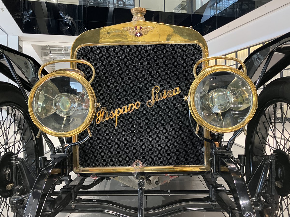 FMM_PR's tweet photo. ◇新規展示車両（2台）をご紹介します

4月10日（木）より、イスパノスイザ・アルフォンソXⅢ（1912年）と、ポルシェ356（1950年）の展示を始めました。

皆様のご来館をお待ちしています。 https://t.co/dJmYn18zjB