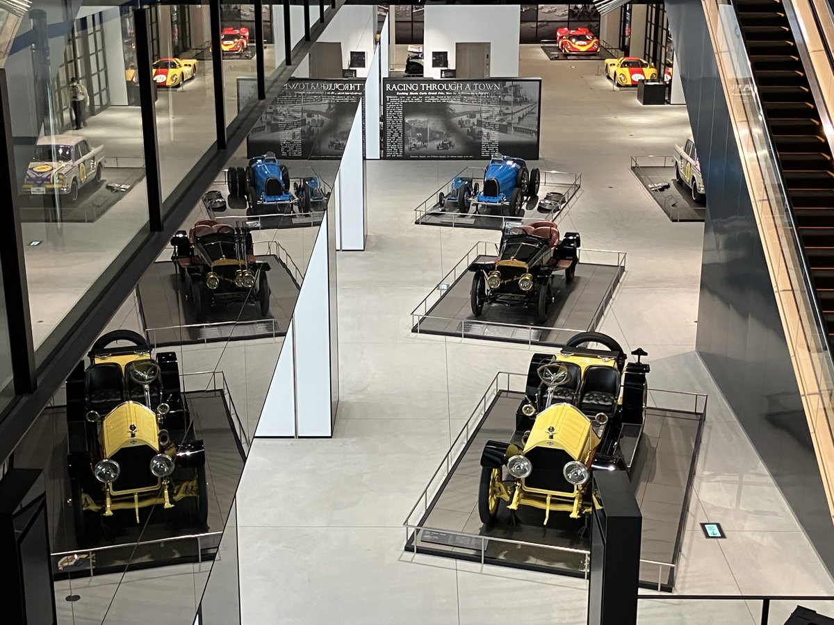 FMM_PR's tweet photo. ◇新規展示車両（2台）をご紹介します

4月10日（木）より、イスパノスイザ・アルフォンソXⅢ（1912年）と、ポルシェ356（1950年）の展示を始めました。

皆様のご来館をお待ちしています。 https://t.co/dJmYn18zjB