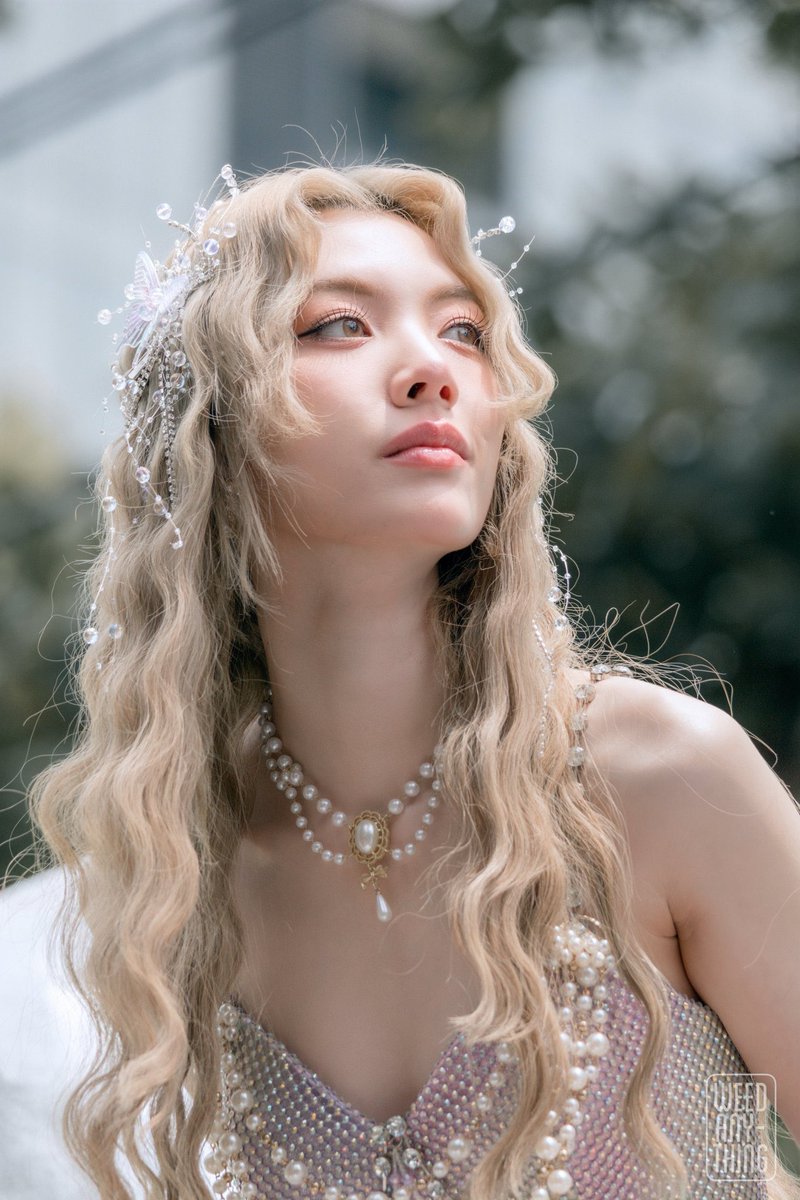 LLLorm's tweet photo. Hongkong Princess            Thai Princess https://t.co/Bo6KWNtrwK