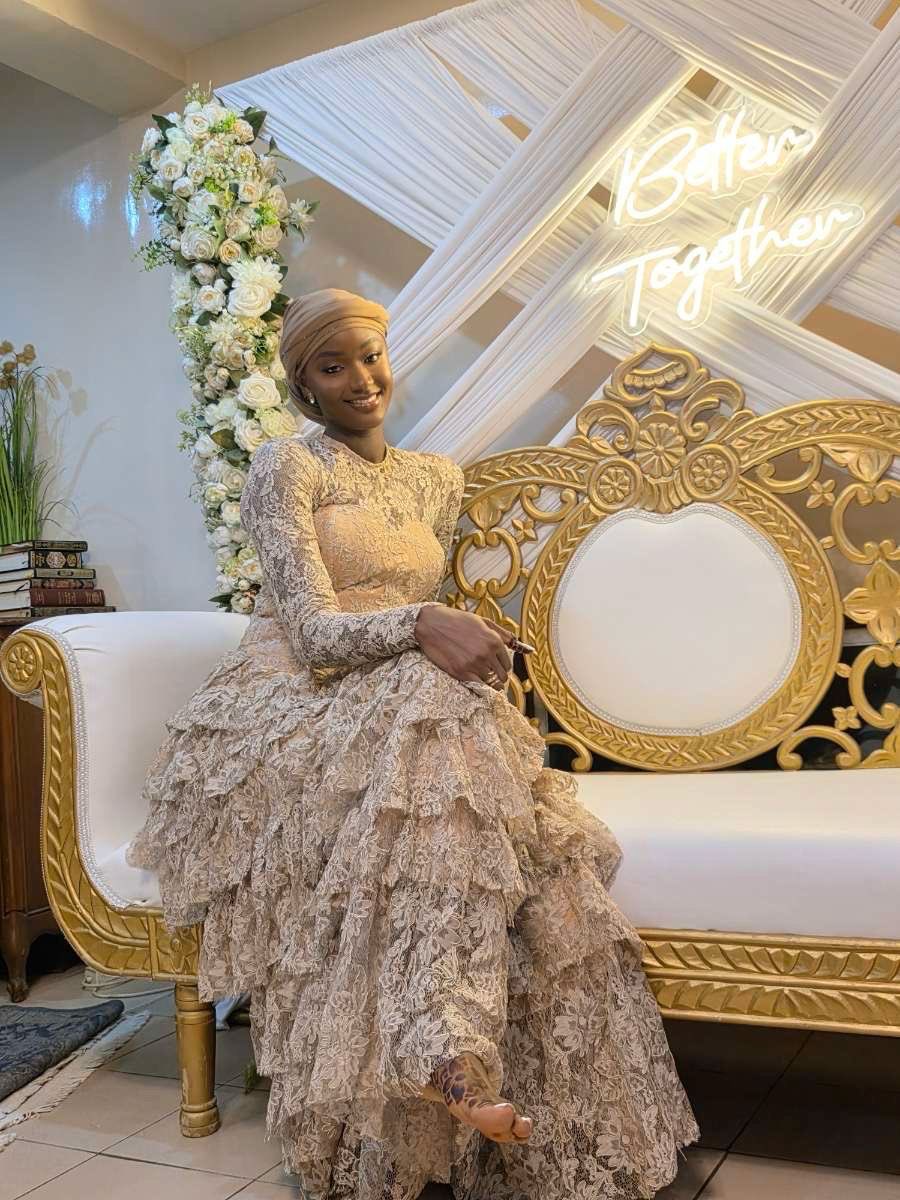 Amayel__'s tweet photo. Cette magnifique mariée nous a fait confiance pour la tenue de son shooting! 
On lui souhaite une longue et belle vie auprès de son époux 💕 https://t.co/zRqUw0IZhm