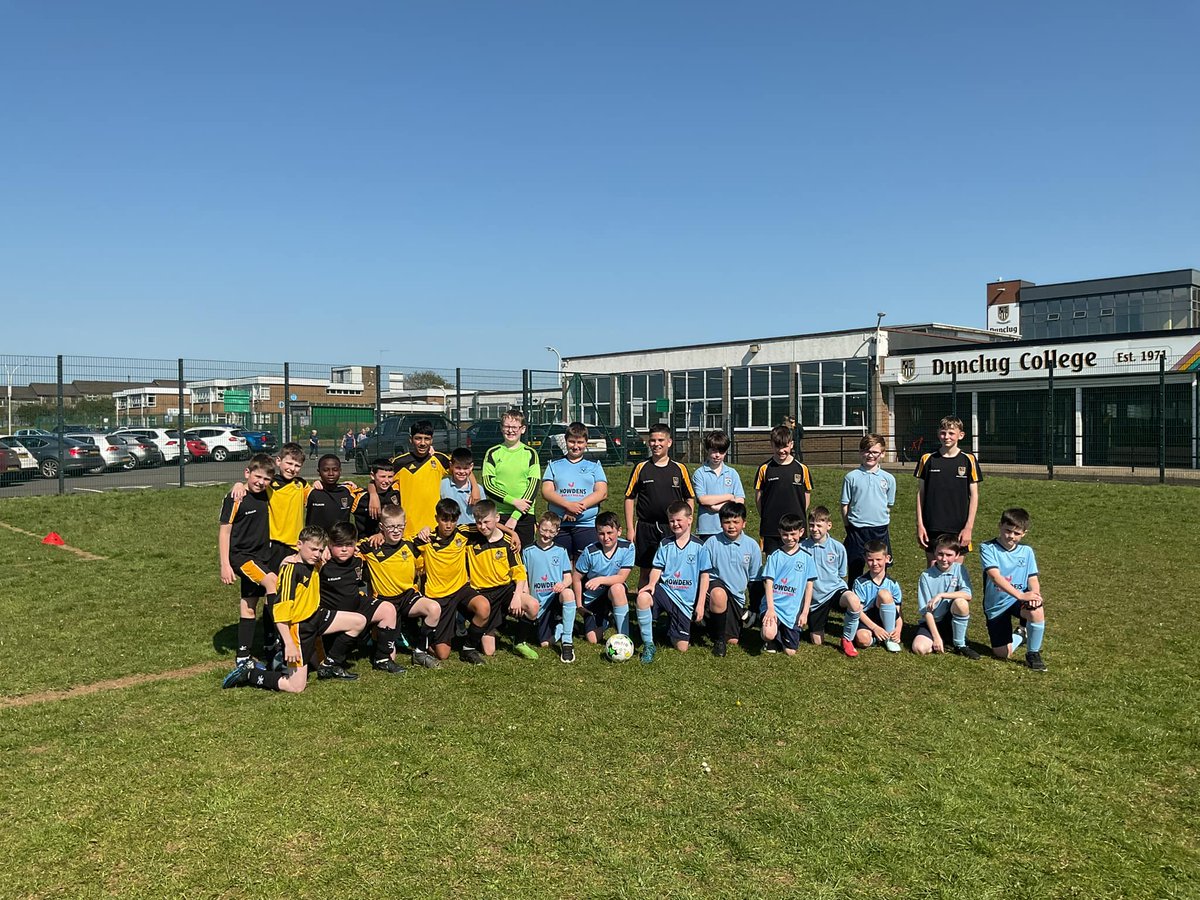 Dunclug Primary School (@dunclugps) on Twitter photo Massive thanks to <a href="/dunclugcollege/">Dunclug College</a> for hosting our Primary School football team on Wednesday afternoon for friendly matches against Year 8. Some great football was on display in what was a great afternoon with our next door neighbours! โฝ๏ธ๐ Massive thanks to <a href="/dunclugcollege/">Dunclug College</a> for hosting our Primary School football team on Wednesday afternoon for friendly matches against Year 8. Some great football was on display in what was a great afternoon with our next door neighbours! โฝ๏ธ๐