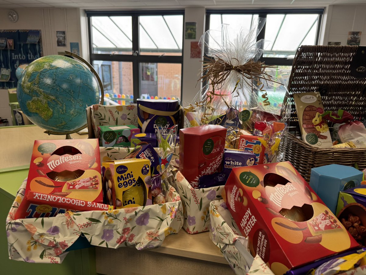 WheeliesWlps's tweet photo. Easter Chocolate raffle time ! @WheelersLanePri https://t.co/qgIuDiedTs