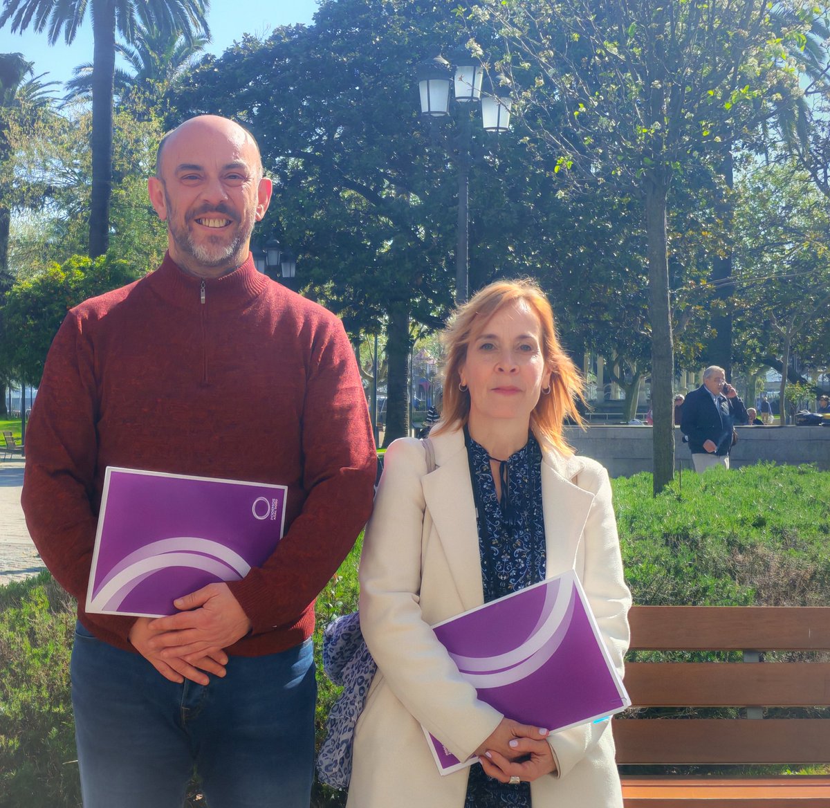 No hemos votado a favor del Plan de Ordenación Urbana aprobado hoy en el pleno municipal:

❌Sigue dejando en la estacada a 296 familias.
❌No se va a construir vivienda pública de alquiler.
❌Su ejecución va a depender de los intereses de constructoras privadas.