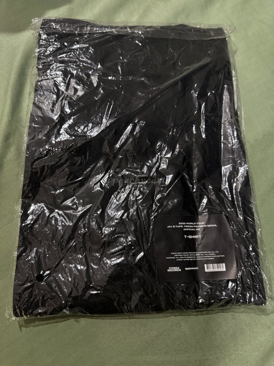 peachycarts's tweet photo. WTS / LFB / #PeachySelling

❏ GOT7 JAYB TAPE: PRESS PAUSE IN SEOUL TSHIRT
↳ PHP 1,700
↳ onhand &amp; ready to ship
↳ sealed &amp; never been used

— MOP: Gcash, Maya, BPI, BDO
— MOD: GGX, SDD

Reply mine or dm to claim

🏷 2022 world tour official shirt md jaebeom jb https://t.co/1oBgOh2U9L