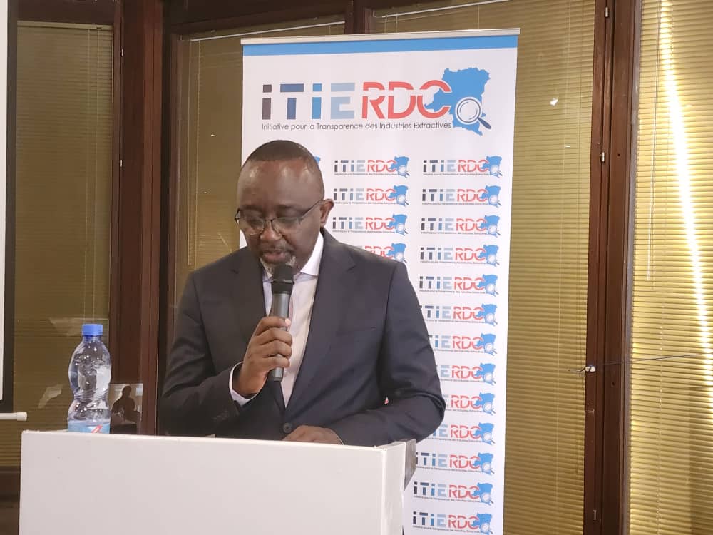 📍#Kinshasa, 10.04.2025 – Début des travaux de l’atelier d’échanges entre parties prenantes sur la divulgation des contrats miniers, pétroliers et forestiers, organisé par l’#ITIE-RDC avec l’appui 💰 de la Banque Mondiale via le #Coref. Transparence au cœur du débat. 🌍🤝