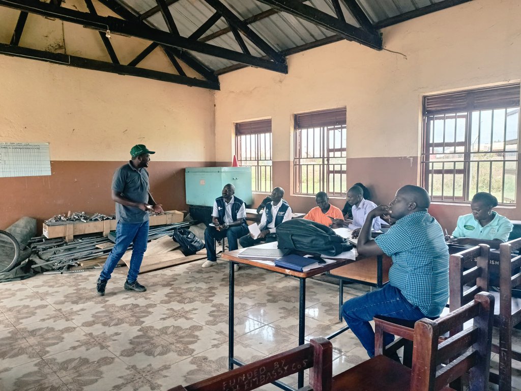 BiogasExpertUg's tweet image. Passing on the knowledge and skills on the #Biodigester technology as a key source of #Energy and #Biofertilizer to the Women, Men, Youth and school Teachers in the #Refugee_settlement of #Kyangwali.

For more on Biogas call 0783111015
biogassolutions.co.ug