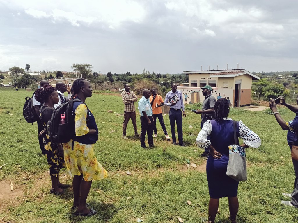 BiogasExpertUg's tweet image. Passing on the knowledge and skills on the #Biodigester technology as a key source of #Energy and #Biofertilizer to the Women, Men, Youth and school Teachers in the #Refugee_settlement of #Kyangwali.

For more on Biogas call 0783111015
biogassolutions.co.ug