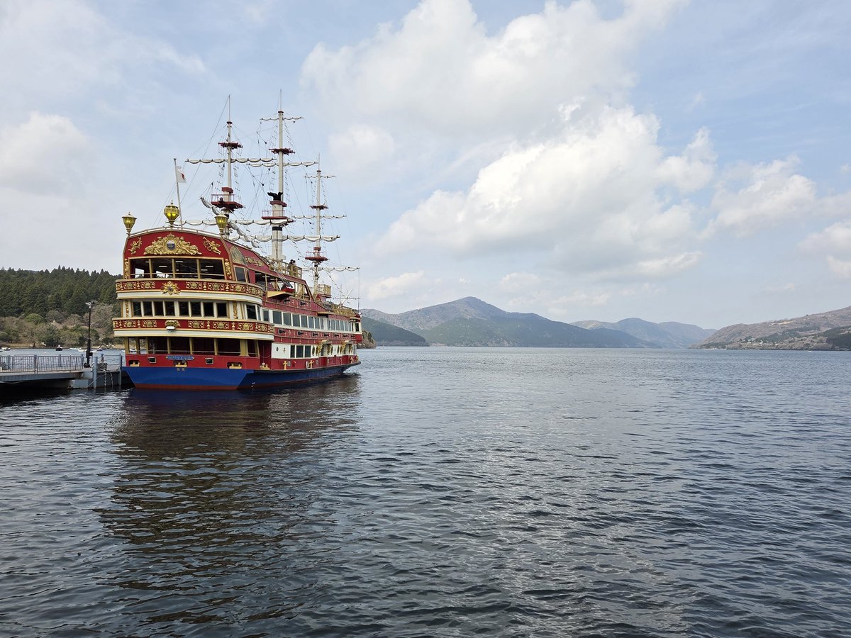 skymanuelima's tweet image. O Lago Ashi, ou Lago Hakone, é um lago situado na zona de Hakone na província de Kanagawa no Japão, famoso pelas suas fontes termais e pela sua vista do monte Fuji. #Lago #Ashi #Hakone #monte_Fuji #Japão #travelphotography #viagens #FotografoAmador