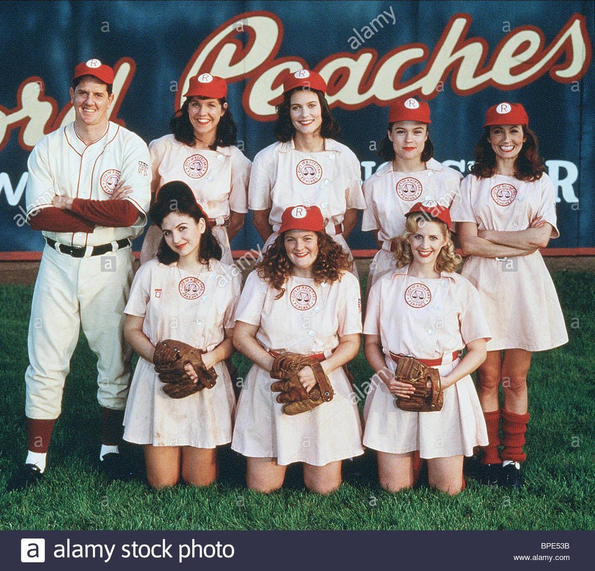 k50cullen's tweet image. In 1993 and 32 Years Ago, #ALeagueOfTheirOwn premiered on @CBS on this day RT and Like if you remember and miss this show. (@TheSamMcMurray, #CareyLowell, @celisemccarthy, #TracyNelson, @megancavanagh8, @lumineuxspace, @Wendy_Makkena, #KatieRich, #LowellGanz, #BabalooMandel,