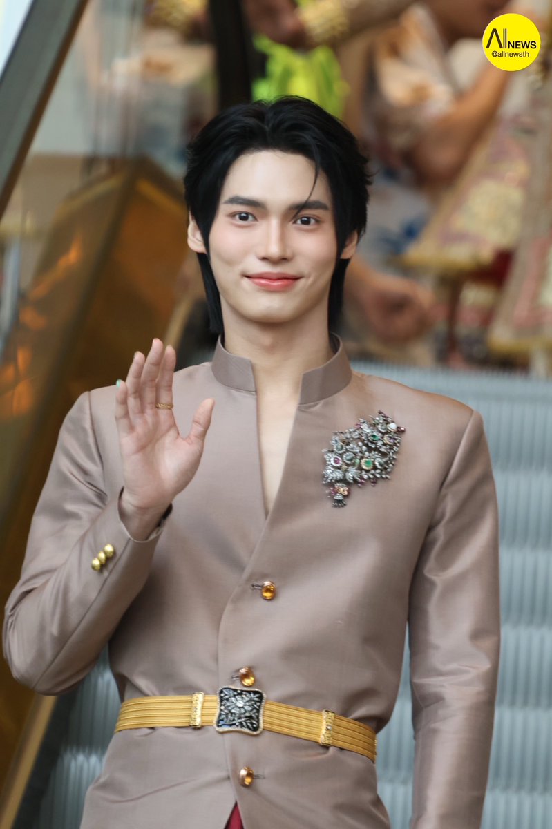 AllNews_th's tweet image. “วิน เมธวิน” ร่วมขบวนสงกรานต์ ในงาน “ICONSIAM THAICONIC SONGKRAN CELEBRATION 2025”

WIN ICONSIAM SONGKRAN
#WINMETAWINxICONSIAM
#ICONSIAMSongkran 
#สงกรานต์ที่ไอคอนสยาม #ICONSIAM
#ThaiconicSongkranCelebration 
#winmetawin