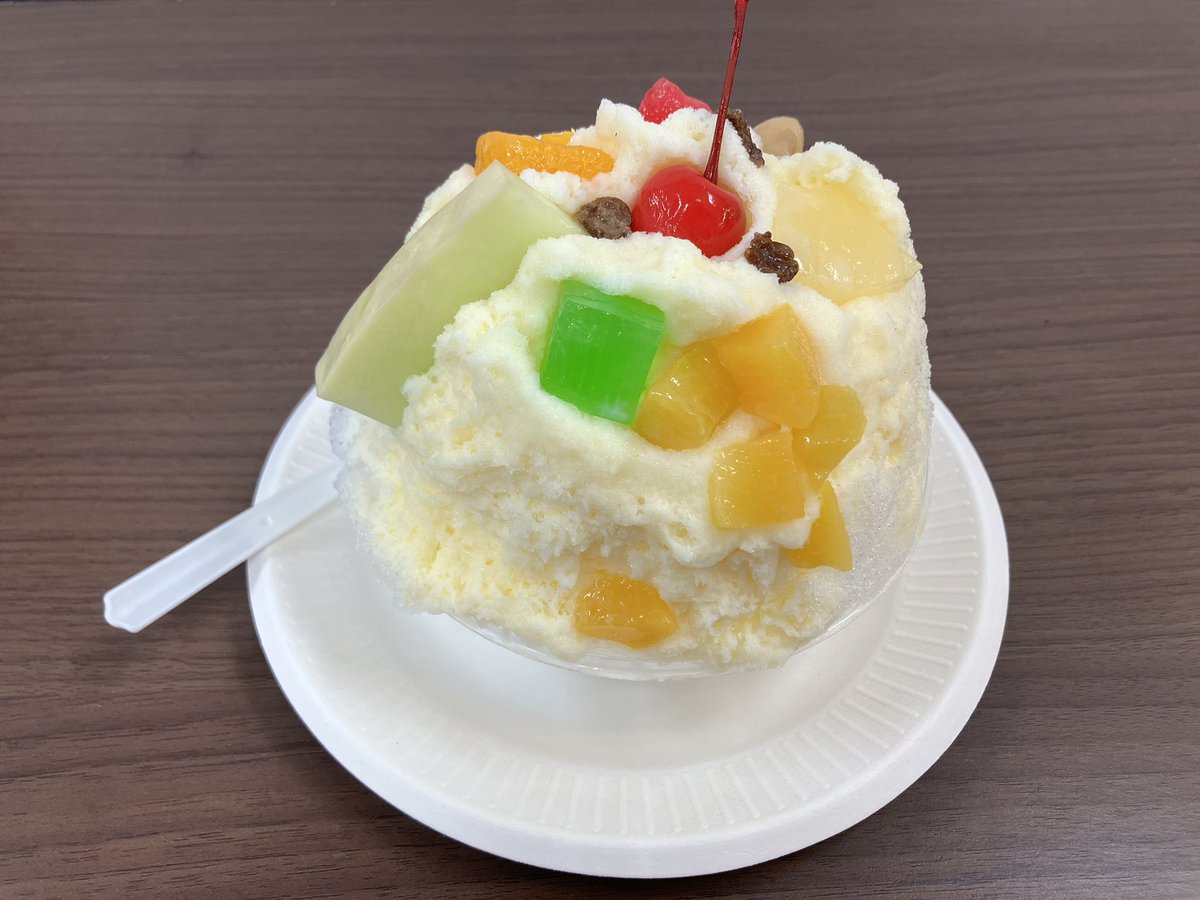 SkAnmbyd's tweet photo. しろくま！！！ https://t.co/35jtVWGUWC