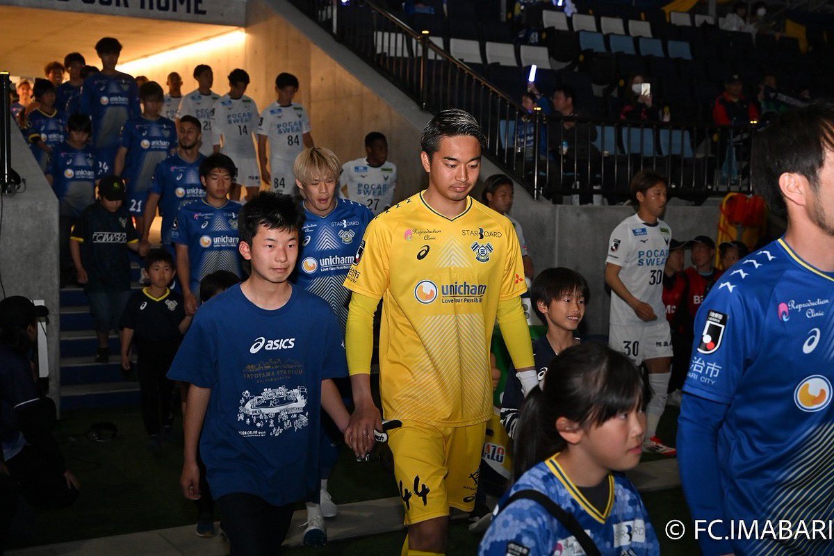 gents1572's tweet photo. ルヴァン杯徳島戦
たくさ���のご声援ありがとうございました！
今週のリーグ戦、2回戦も引き続きサポートのほどよろしくお願いします！
次のルヴァンはセレッソ🔥
Let's goooo🤩🤩🤩

#FC今治　#reusch #この日はほんまにホライゾンの気分でした　#ありがとうニュート https://t.co/mKp9ESzQmK