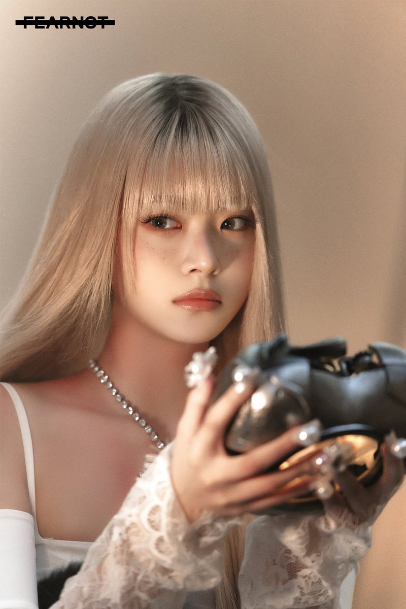 picseunchae's tweet photo. BLONDE EUNCHAE https://t.co/Wi2oRHAO23