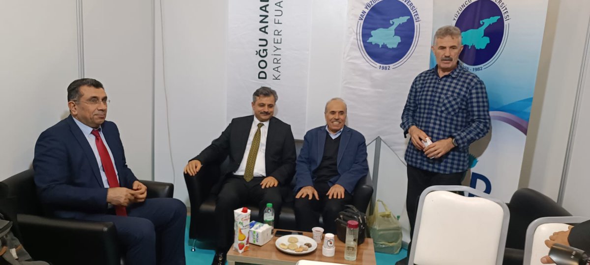 Siirt üniversite Rekktörü Prof Dr Nihat Şındak ve Rektör Yrd Prof Dr Tekin Şahin'i standımızda ağırladık. DAP Çiftçi Eğitim Merkezi'nin çalışmaları hakkında bilgi verdik.
<a href="/_cevdetyilmaz/">Cevdet Yılmaz</a> <a href="/DAPIDARESI/">DAP Bölge Kalkınma İdaresi Başkanlığı</a>   <a href="/HaberVANYYU/">VAN YYÜ</a> <a href="/irfandonat/">Tarım Editörü</a> <a href="/TCTarim/">T.C. Tarım ve Orman Bakanlığı</a>  <a href="/tcvanvaliligi/">T.C. Van Valiliği 🇹🇷</a> <a href="/TKDKVAN/">TKDK Van İl Koordinatörlüğü</a> <a href="/vanticborsa/">Van Ticaret Borsası</a>