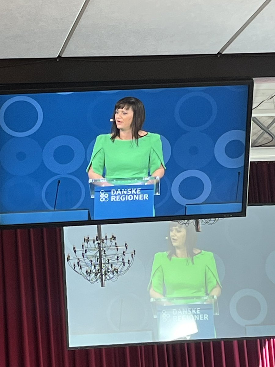 Claus Richter (@claus_richter) on Twitter photo Rigtige ord om regionerne og kommunernes samarbejde i sundhedsrådene <a href="/sophieloehde/">Sophie Løhde</a>! Vi skal fremover kun have én fælles interesse: borgerne! Det er afgørende med godt samarbejde om at borgerne - ikke mindst med kronisk sygdom - får behandling af høj kvalitet tæt på og sammenhæng Rigtige ord om regionerne og kommunernes samarbejde i sundhedsrådene <a href="/sophieloehde/">Sophie Løhde</a>! Vi skal fremover kun have én fælles interesse: borgerne! Det er afgørende med godt samarbejde om at borgerne - ikke mindst med kronisk sygdom - får behandling af høj kvalitet tæt på og sammenhæng