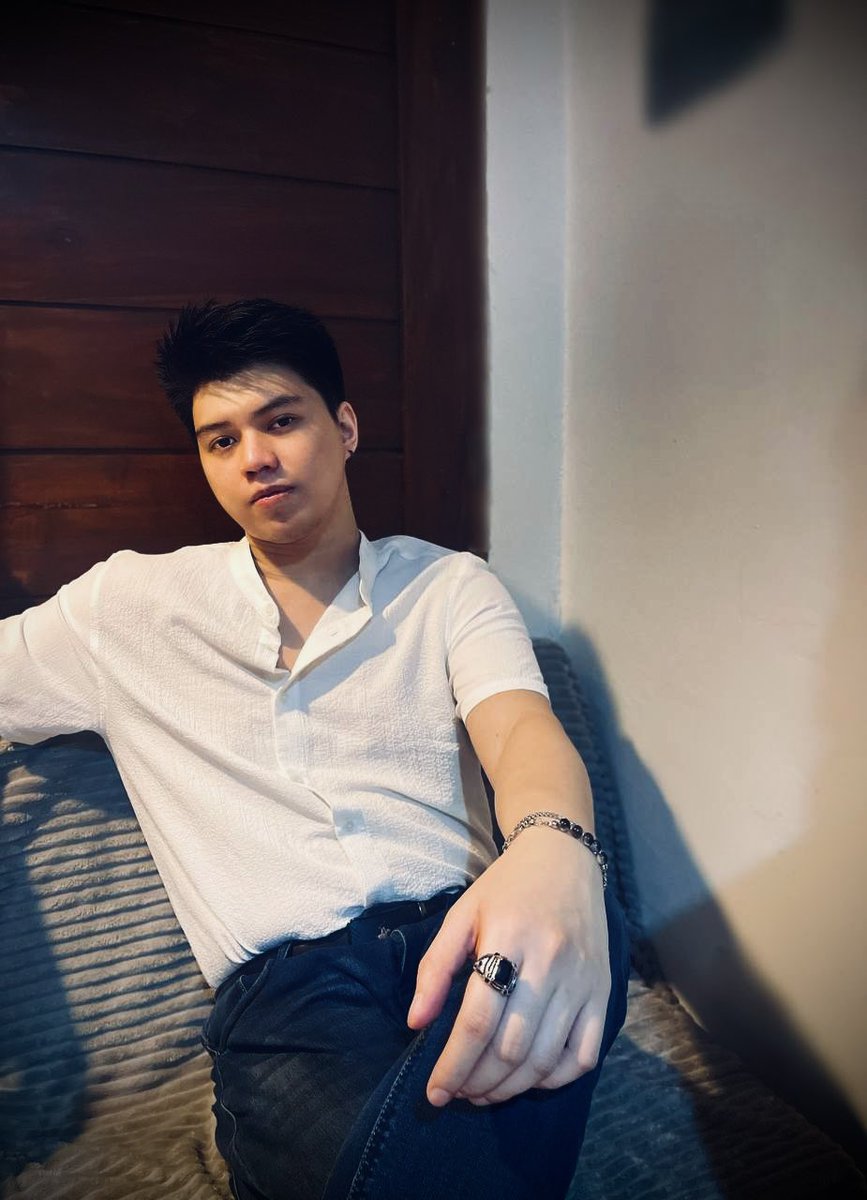emerence_dustin's tweet photo. Mid-week motivation: let's make it a good one. 😉

Hi clients! Kamusta? Do you need a relaxing massage? Just send me a message for reservation. Available until 2am. See you 🫰🏻

@EmerenceSpa https://t.co/sniKJEDEJd