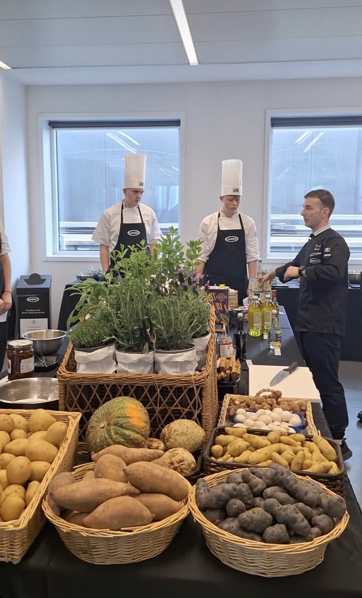 FANTASTICO! Level 2 Hospitality and Catering student Alfie Fay has just returned from competing in a culinary competition in Italy.

He cooked up a storm after earning a place at the annual UNOX contest in sunny Venice.

Bravo, Alfie – thanks for representing #TeamHopwood!
