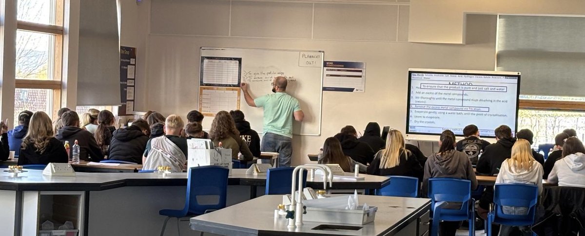 Day 4 - science Easter enrichment today at Darton. Over 100 wonderful Year 11 students are in the academy and working hard this morning. Outstanding commitment! #ProudofDarton