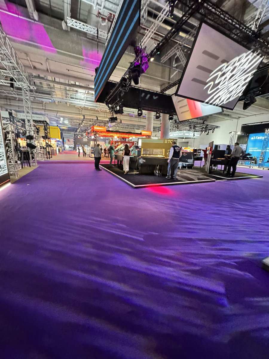 HireHop's tweet photo. It has been a busy few days at Prolight + Sound so far! 💡🔊

Great to see lots of new and familiar faces. 

Come to say hello at our stand D92, Hall 12.0👋 https://t.co/hhzUTQUTe3