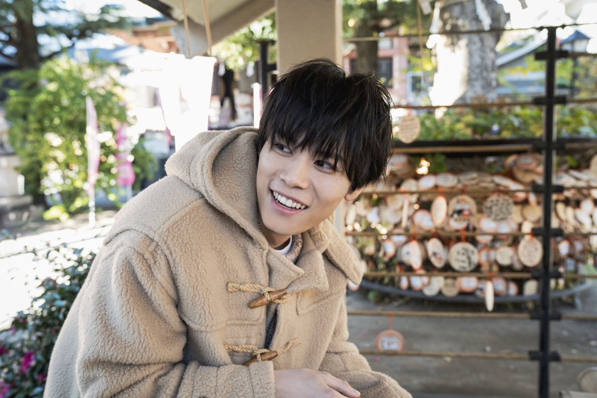 TAIKIMAGAZINE #萩原利久 未公開写真公開💫 神社ではお詣りをしたり