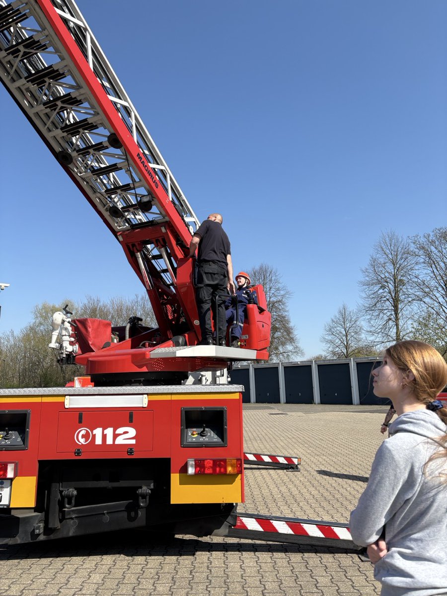 FeuerwehrKerpen's tweet photo. #Infotag für interessierte Mitglieder unserer #Jugendfeuerwehren. Spannende Einblicke in den #Alltag bei der #FeuerwehrKerpen
https://t.co/jJxU3kSsuF
Unser Einsatz. Ihre Feuerwehr. https://t.co/9bEirnlFl3