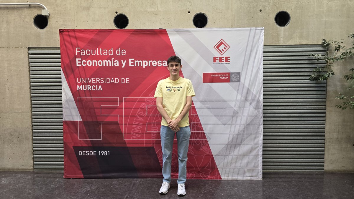¡Una gran noticia! 

José Lacal, premio extraordinario de GADE #UMU y estudiante del Master en Marketing Digital y Analítico, ha ganado la competición interna de la certificación MO-210 (Microsoft Excel 365 Apps) de Excel organizada en la UMU por <a href="/cerTIC_UM/">CERTIC-UM</a>. 

(1/2)