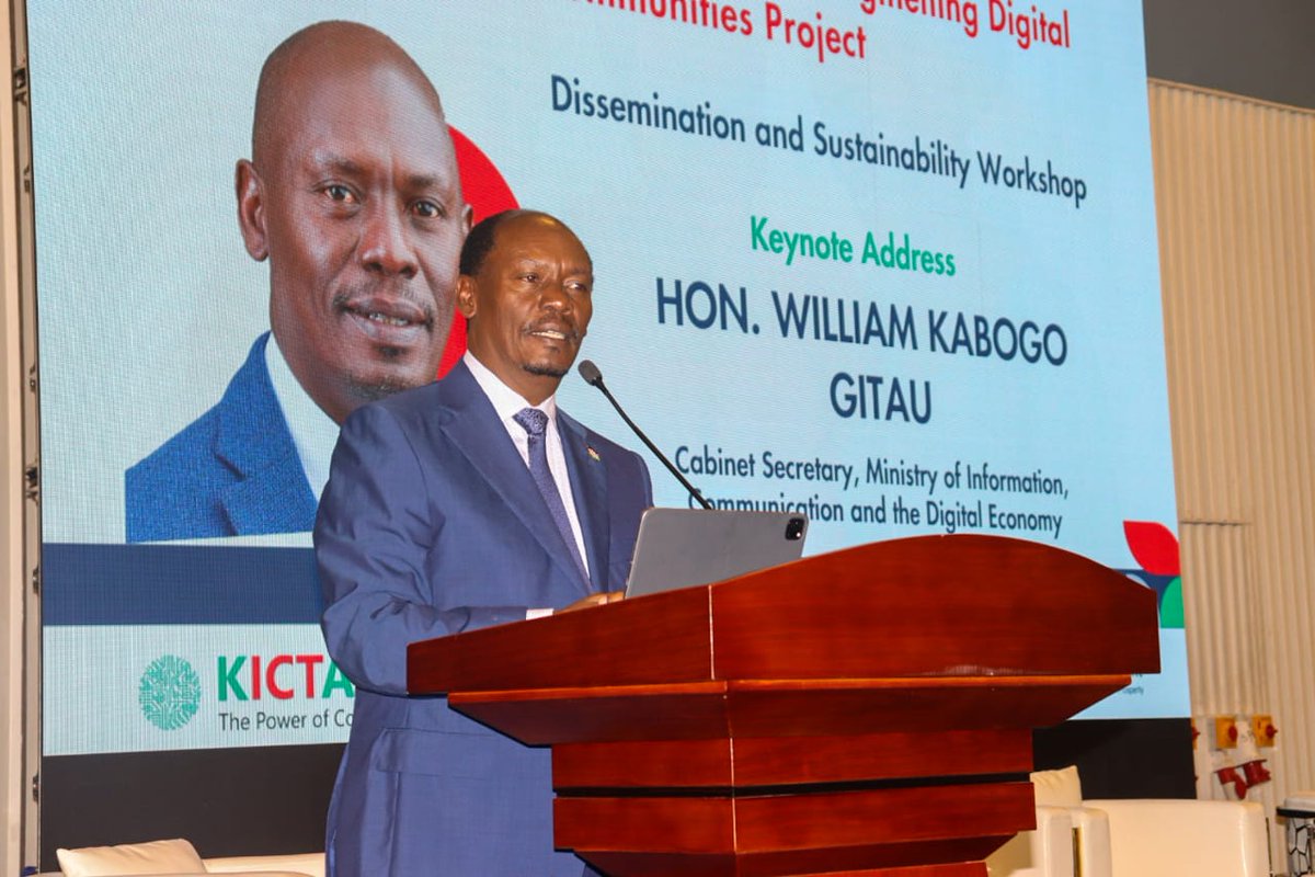 KICTANet's tweet image. 7/15
H.E. @honkabogo, CS, @MoICTKenya also graced the workshop making a keynote address. He applauded the Strengthening Digital Communities project for training 17,000 youth and empowering over 600,000 citizens with essential digital skills. 

@UKinKenya  #DigitalAccessProgramme…