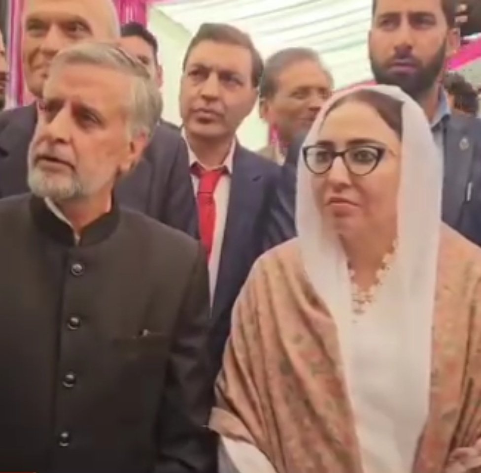 JKPDPian1's tweet photo. "Betrayed Muslims with the Waqf Bill, now celebrated by NC leaders — sath sath hain, no shame left."
#NCExposed https://t.co/9poJQLDsLj