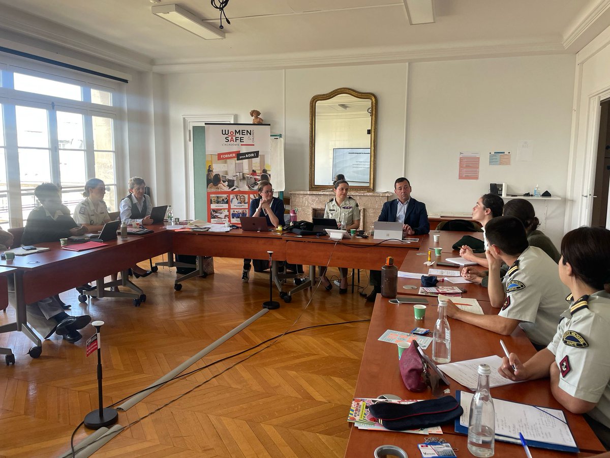 Renforcer la prise en charge des #jeunes au #RSMA , une formation sur mesure pour les #psychologues

➡️tinyurl.com/yc3smfws

➡️ Pour accompagner les jeunes #ultramarins en parcours au sein du Service Militaire Adapté (#SMA), les psychologues jouent un rôle essentiel. Afin de