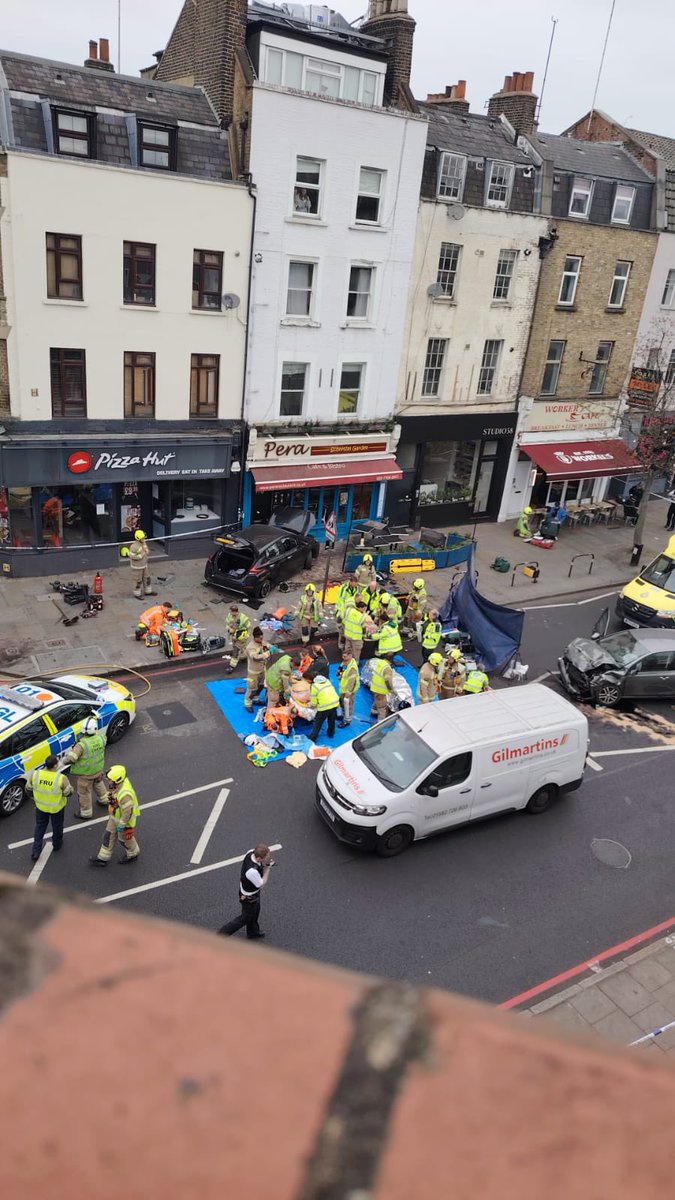 Angel Islington 

To add to the chaos in Islington a <a href="/TfLTPH/">TfL Taxi & Private Hire</a> licensed minicab has managed to drive through a shopfront on Upper Street 🤦🏻‍♂️