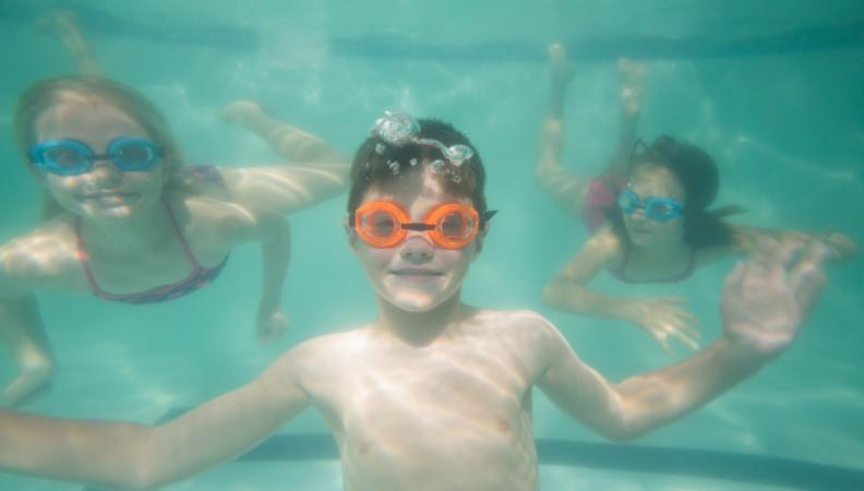 Una piscina segura empieza por una buena base técnica.

Desde ASOFAP recordamos la importancia del doble sumidero y los sistemas antiatrapamiento, elementos clave para garantizar la seguridad en cualquier proyecto de construcción o reforma.
asofap.es/blog/disponer-…