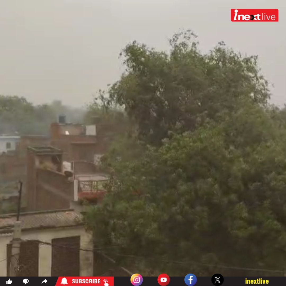 inextlive's tweet photo. #VaranasiNews वाराणसी में बदला मौसम का मिजाज। तेज आंधी के बाद हुई बरसात। 

#Varanasi #VaranasiWeather 

Via : @clickanchal https://t.co/ekiHfC1IuC