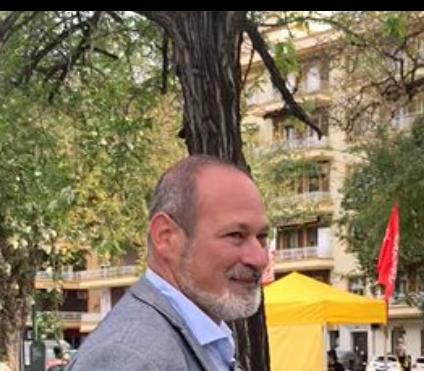 francfasa's tweet photo. @ZonaMixta__ @SevillaFC A este también lo vas a sancionar por incitación al odio? Es socio para poder actuar en contra de el? Exactamente qué cargo ocupa? Ha pasado unos filtros para intentar ese puesto? Tiene preparación para ello? A TI ES A QUIEN DEBERIAN DE JUZGAR POR NO SER APTO PARA TU PUESTO. https://t.co/tFjJxzSGOs