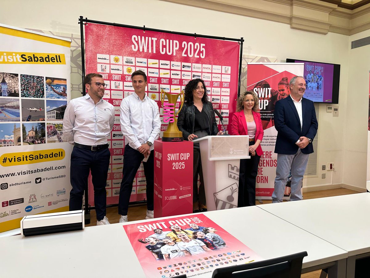 Aj_Sabadell's tweet photo. #ARA â¡ïž Presentació de la 3a Swit Cup ð de futbol femenà ðââïž
Sabadell serà l'epicentre del futbol de formació femenà ✠amb més de 2.000 jugadores i 140 equips
ðïž del 17 al 20 d'abril
ða diferents camps municipals
#Sabadell #BeSwit #Esport #Futbol https://t.co/TBxBxXpBor