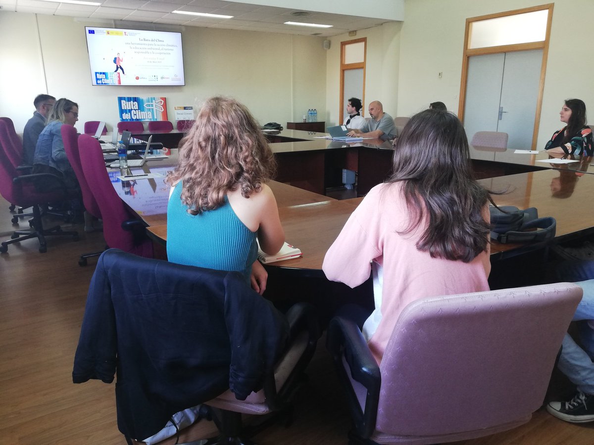 rutaclima's tweet photo. #rutadelclima hoy con @CeUICN @InfoUMA @ClimaticosSpain @P_Recuperacion y diversas agencias y pymes que se están sumando al proyecto https://t.co/gN8k8gjfKy