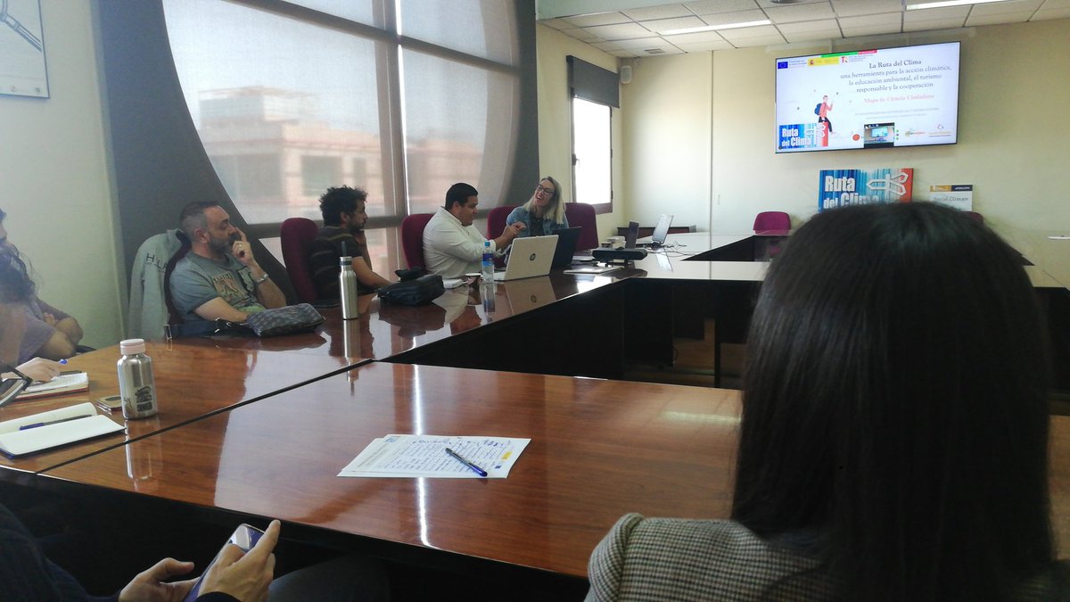 rutaclima's tweet photo. #rutadelclima hoy con @CeUICN @InfoUMA @ClimaticosSpain @P_Recuperacion y diversas agencias y pymes que se están sumando al proyecto https://t.co/gN8k8gjfKy