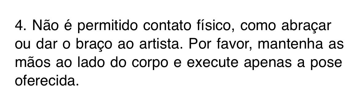 chyevs's tweet image. gente ? em todos os países ta todo mundo abraçando ela e aqui essa putaria?